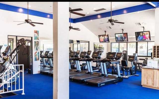 Newly Renovated 2020! 3 Bedroom Condo