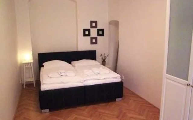 Selinor Old Town Apartments