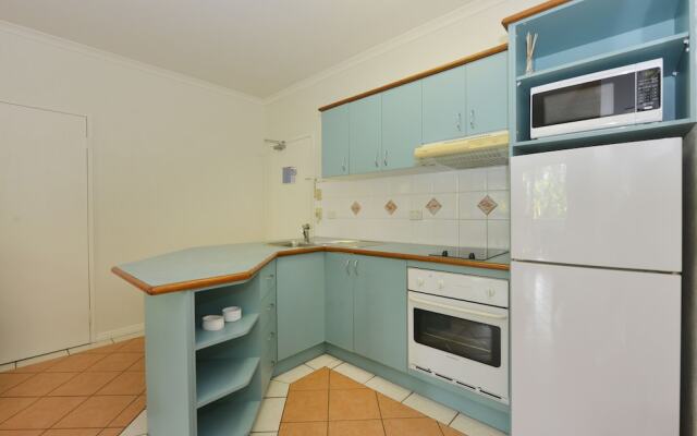 Seascape Holidays - Coral Apartments