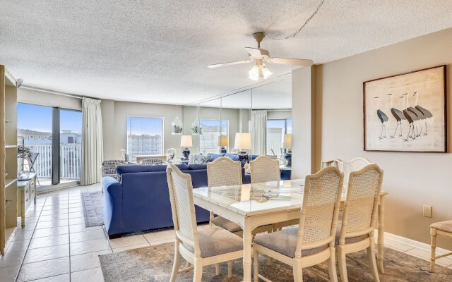 Inlet Reef 617 2 Bedroom Condo by RedAwning