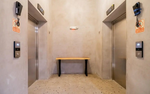 w Exceptional 1BR With Balcony in Casco View
