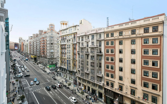Hotel Madrid Plaza de España Affiliated by Meliá
