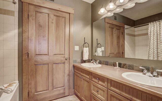 8843 The Springs 2 Bedroom Condo