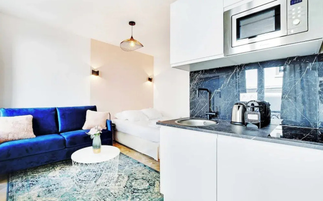 Super Studio - Place de la Bastille