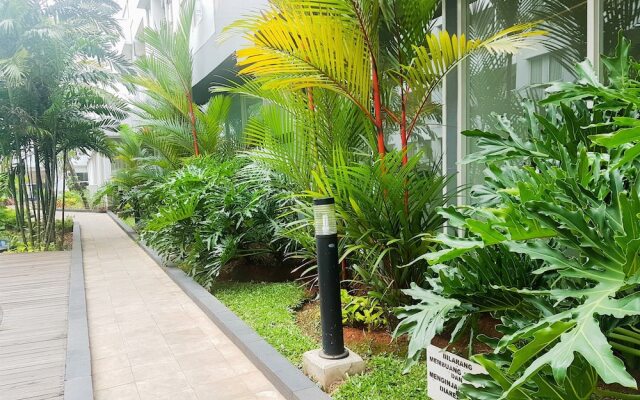 Best Price Studio Apartment at Tamansari Skylounge