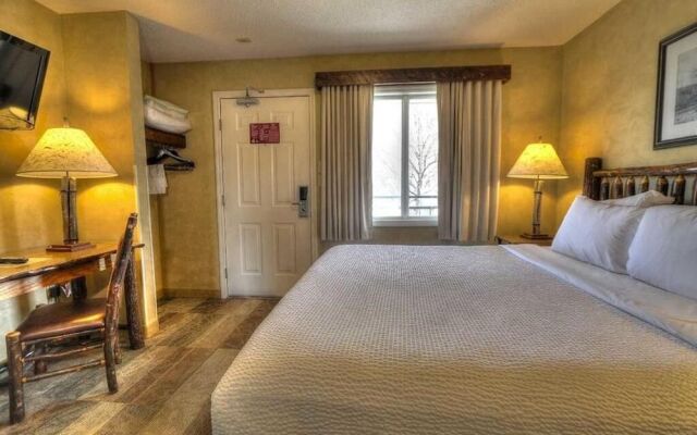 Oak Tree Lodge