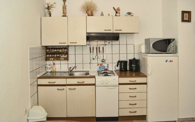 Apartments Zderic 735