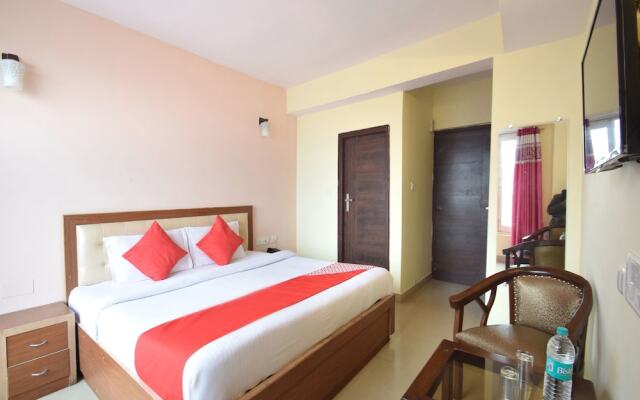 OYO 8439 Hotel Howard