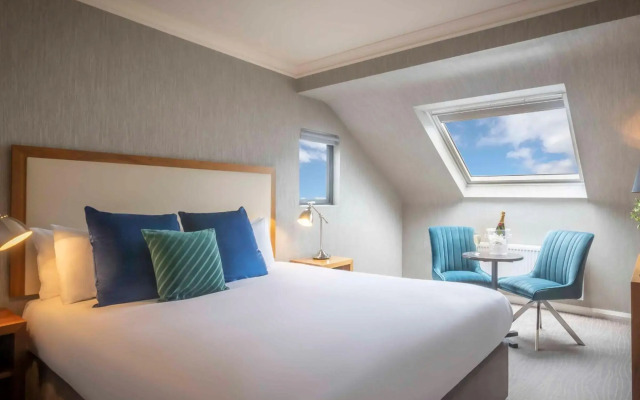 Eyre Square Hotel