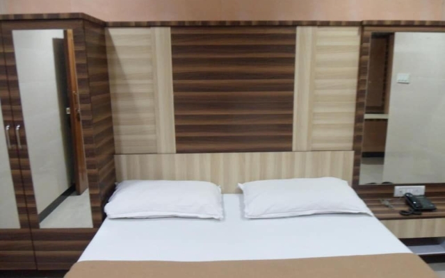 Hotel Parth
