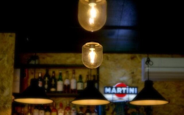 Good Trip Hostel & Bar