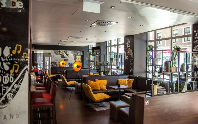 Hotel Mercure Wien Westbahnhof - Image 2
