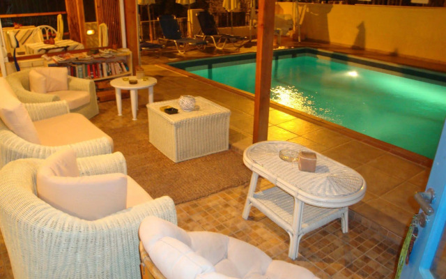 Maria Flora Apartments