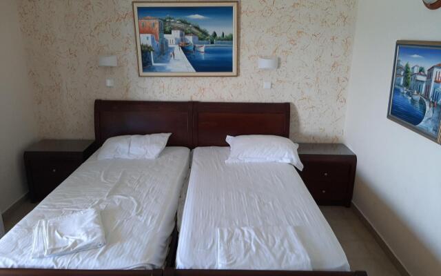 Majestic apartment in Mpenitses with shared pool