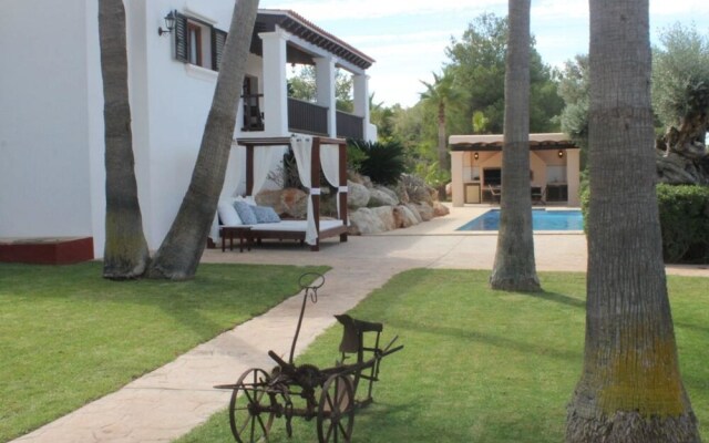 Villa With 4 Bedrooms in Sant Josep de sa Talaia, With Wonderful sea V