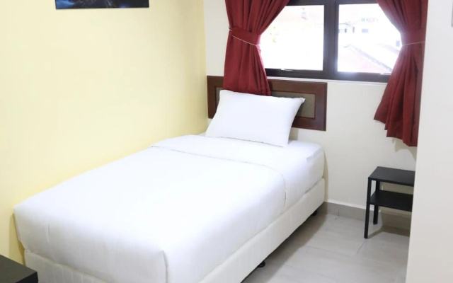 Capital O 90897 Island City Hotel – Guest Rooms – George Town
