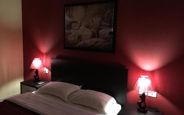 Haris Hotel