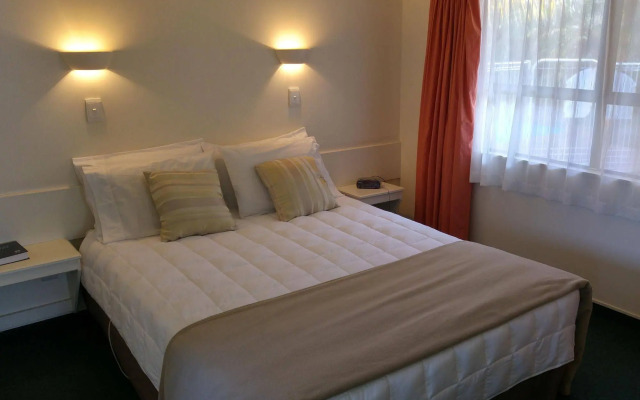 Motel Hobson's Choice