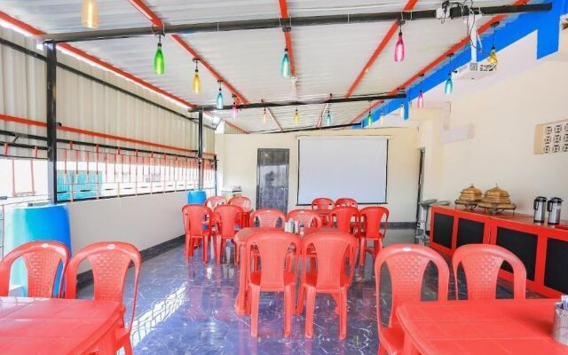 OYO 10697 Hotel Suraj Inn