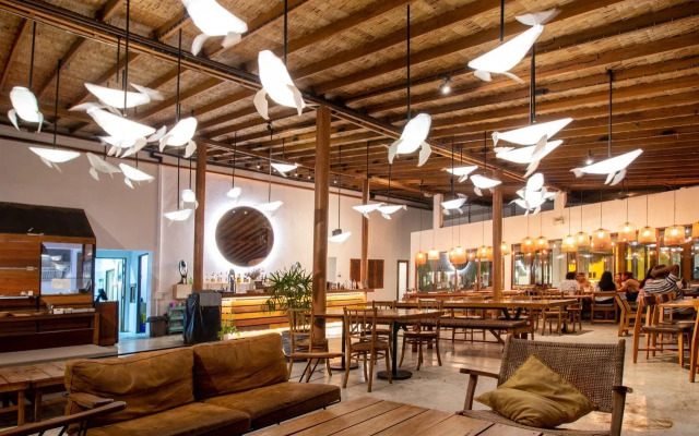 SEA SUN Bed & Beyond