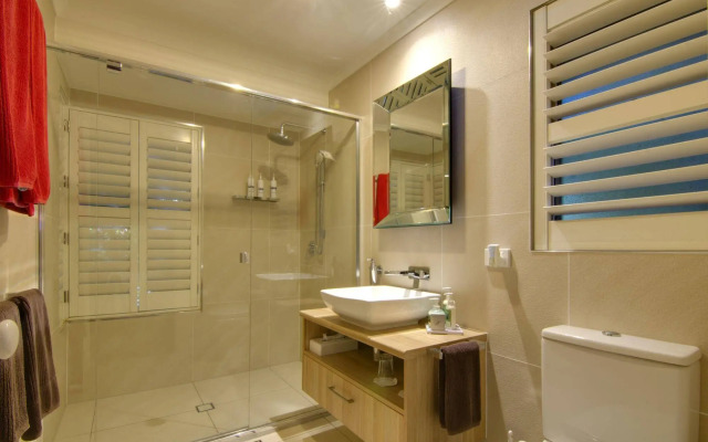 Narrows Escape Rainforest Retreat