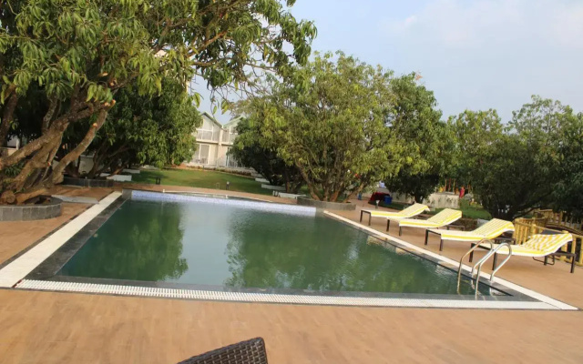 Mango Leaf Lake Resort
