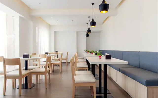 Hanting Express Chengdu Gaoxin District Century City