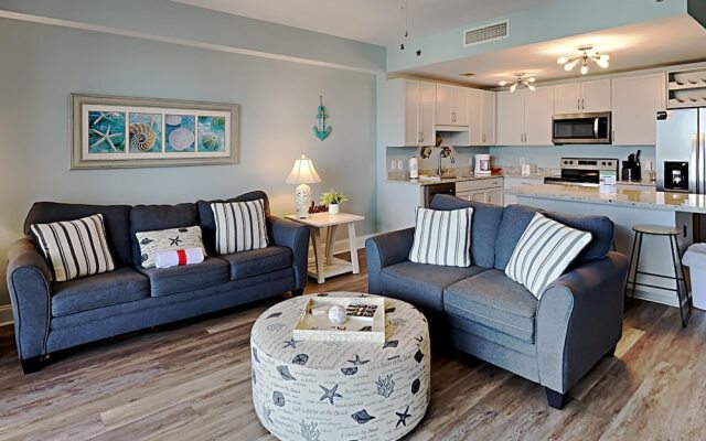 Laketown Wharf #1636
