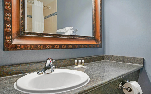 Quality Inn & Suites