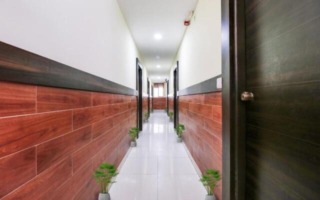 Oyo Hkh Homes Near Royal Meenakshi Mall