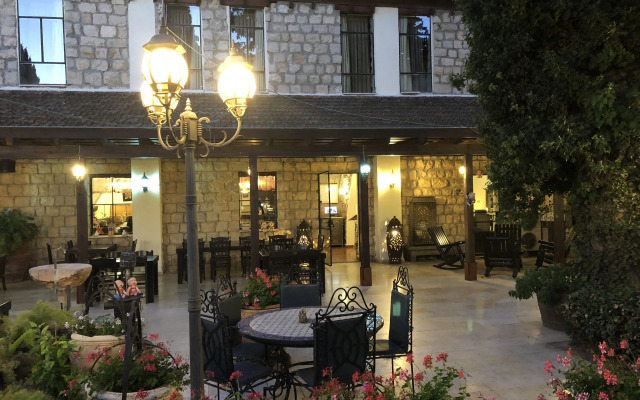Beit Shalom Historical Boutique Hotel