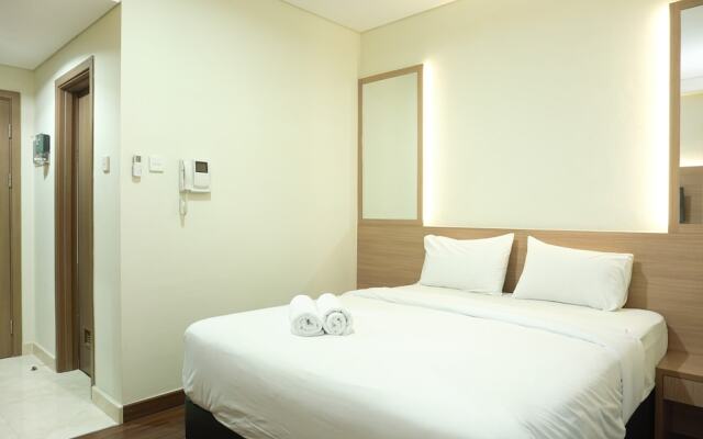 Cozy Studio Puri Orchard Apartment in Strategic Location