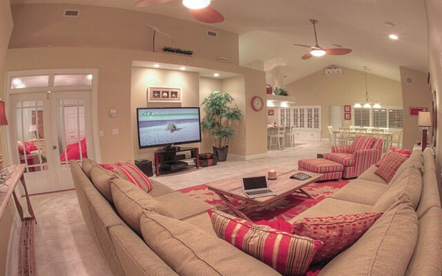 AMI Beach House Apartment 6