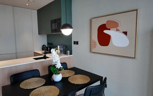 SIMPLY COMFORT Upside Living Business Bay Stunning Panoramic Burj Cityline Views