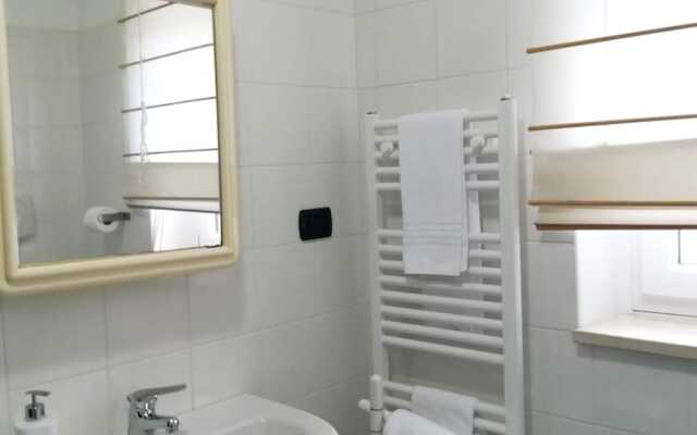 Studio in Matera, With Furnished Terrace and Wifi - 40 km From the Bea