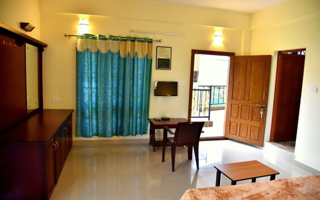 Jungle Palace Homestay