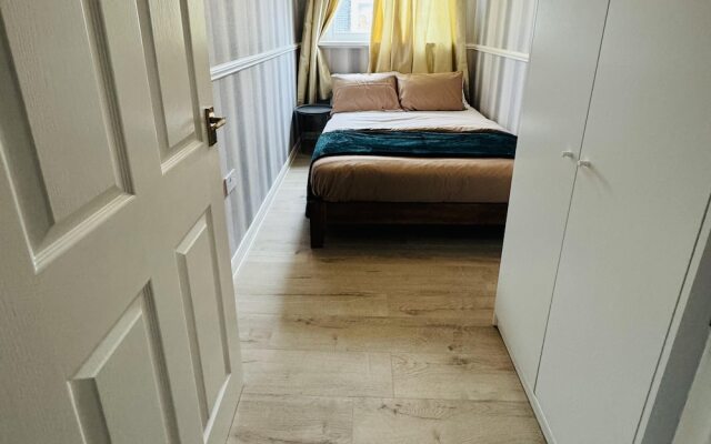 Entire 4-bed House in Sunderland