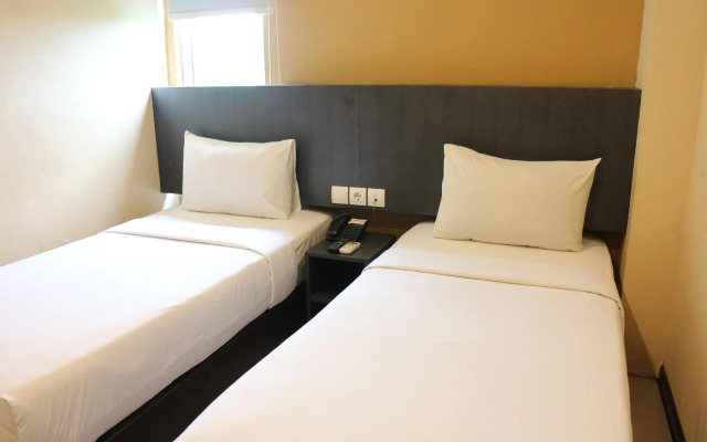 Crew Express Hotel