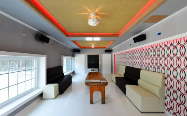 Chuncheon Aisan Tennis Pension