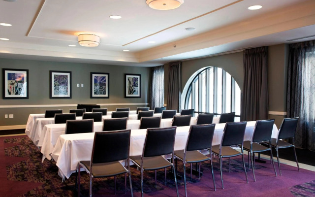 Ambassador Hotel Wichita, Autograph Collection