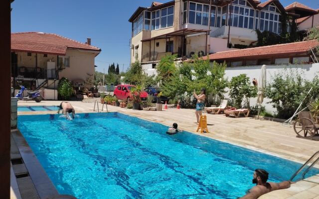 Shah Sultan Ozturk Hotel