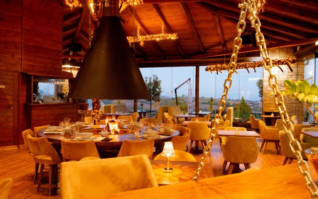 3 Hills Boutique Hotel
