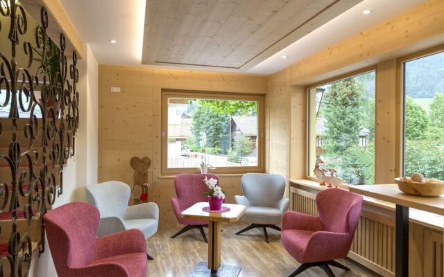 Hotel Dolomiten