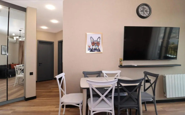 Luxurious 3br Apartment W Stunning Views