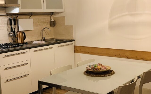 Grimaldi Apartments - Casa di Emma