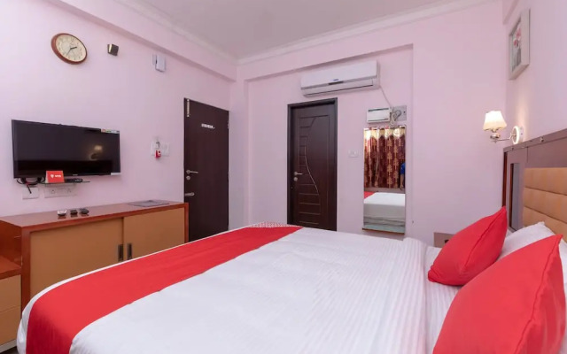 Oyo 17224 Swarnam Residency