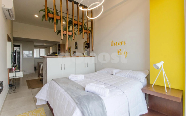 Pequeño estudio moderno en el nuevo centro de Asunción MA001