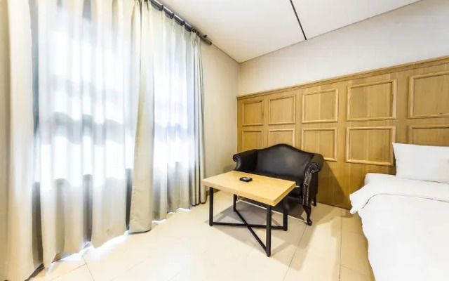 F HOTEL Yeongdeungpo