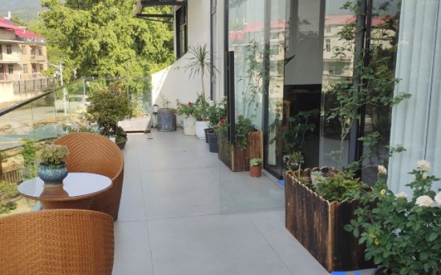 Xike Homestay (Donglinsi Branch)