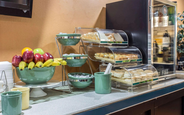 Quality Inn Goose Creek - Charleston